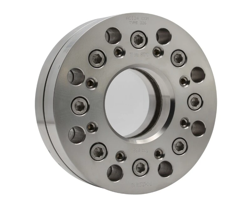 Metallene Flanschscheibe mit zentralem Loch und mehreren Schrauböffnungen. Verwendung in mechanischen Anwendungen.