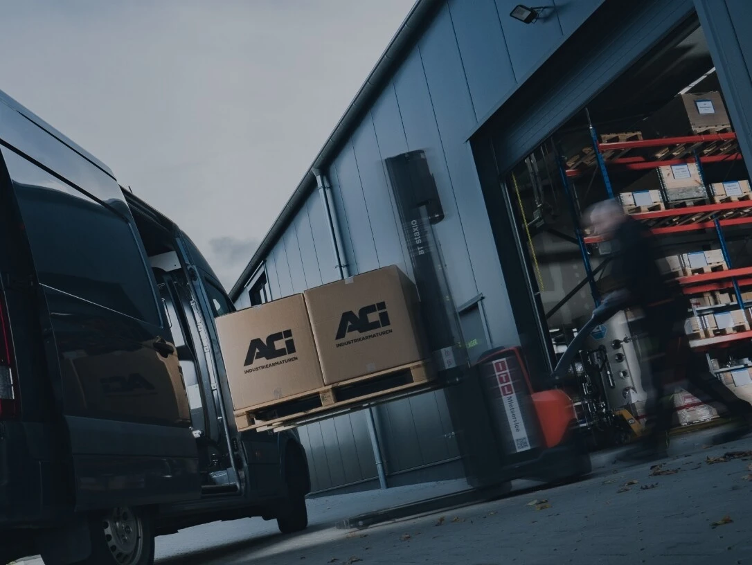 Chargement d'une palette dans un Sprinter